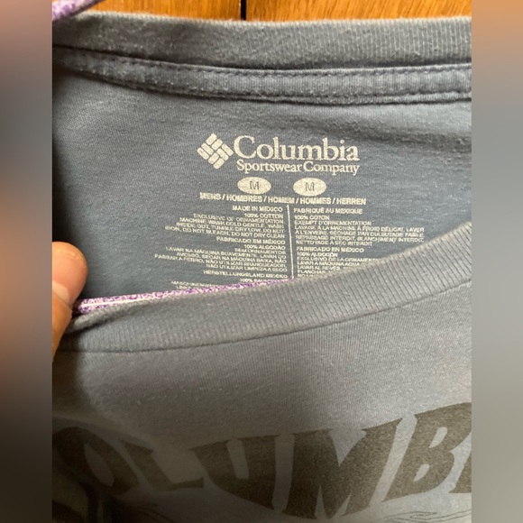 ❗️Columbia Sportswear T-Shirt❗️ - Picture 3 of 3